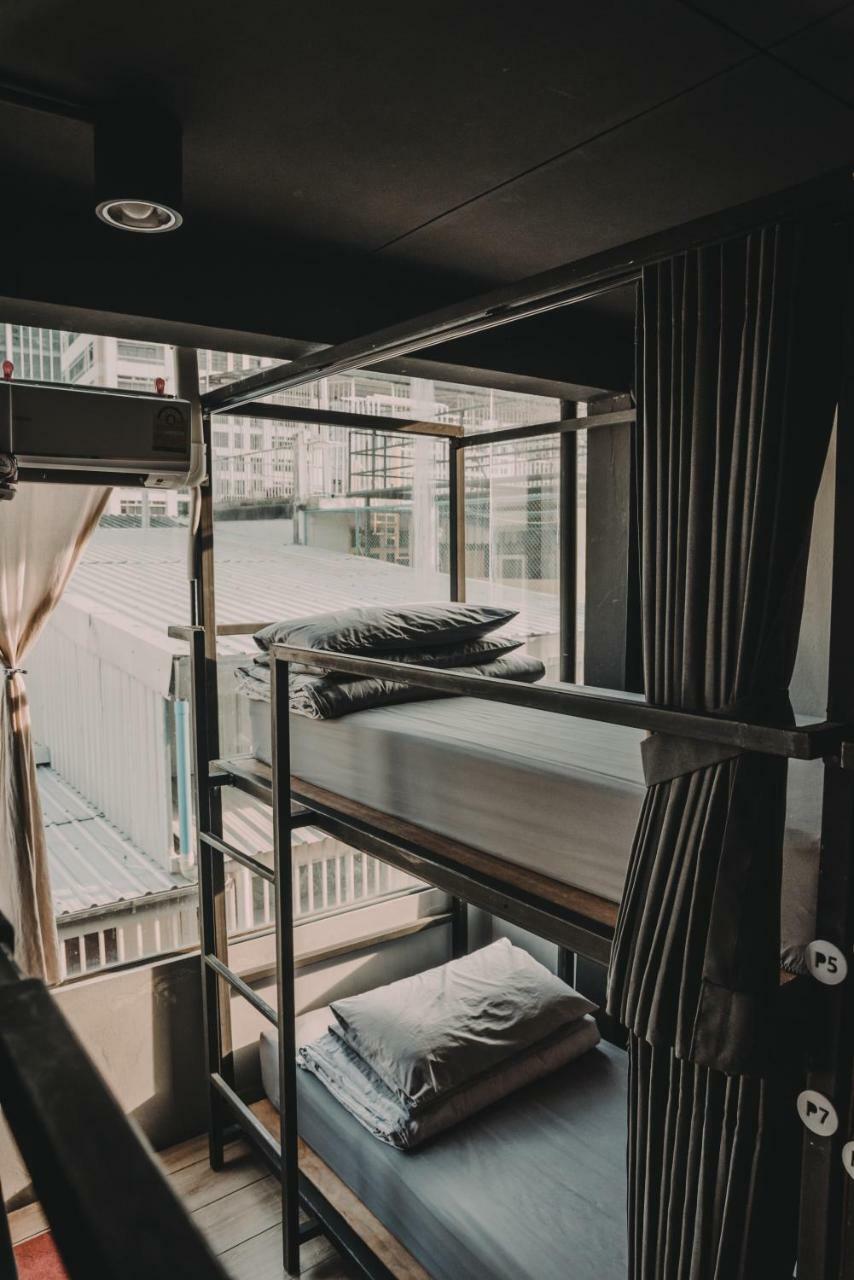 Nap@Pan Hostel Silom Bangkok Buitenkant foto